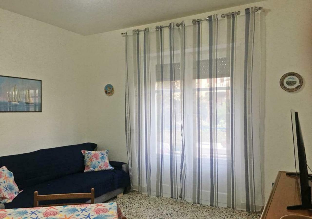 Alemare Apartment Мондело Екстериор снимка